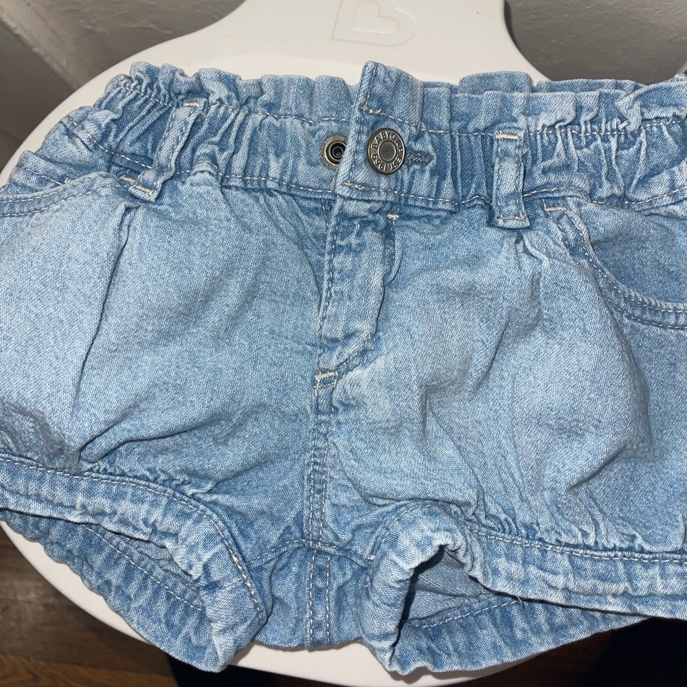 Baby Gap bubble short